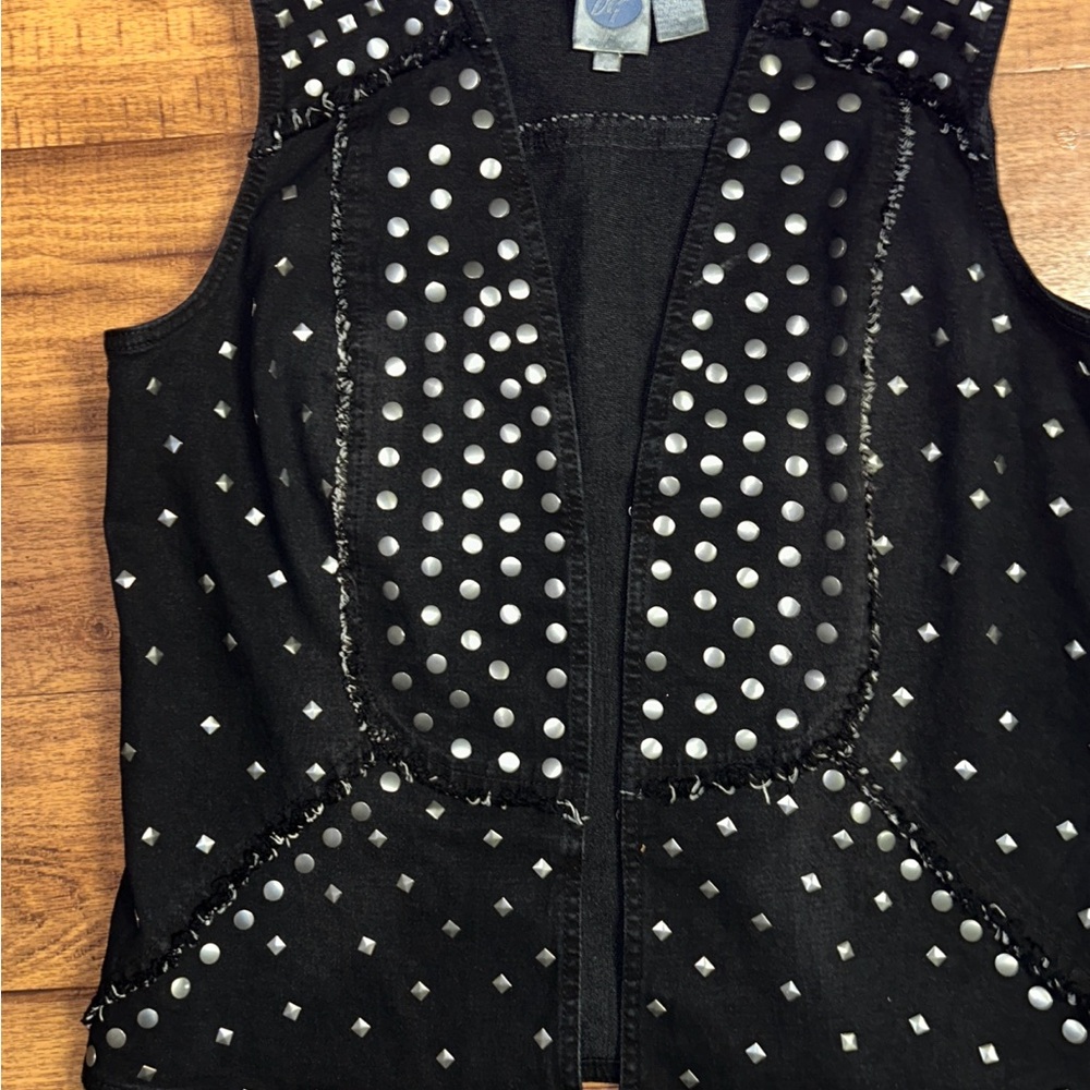 DG2 Diane Gilman ~ Size Large ~ Black Denim W/ Silver Studded Jacket Vest - Picture 7 of 15